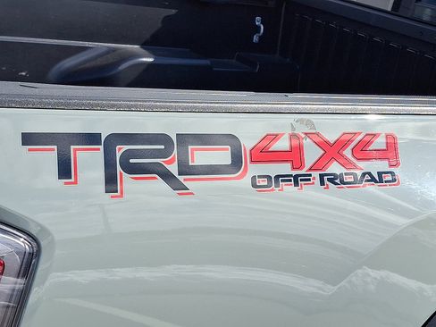 Certified 2023 Toyota Tacoma TRD Off-Road w/ TRD Premium Off Road Package image 31