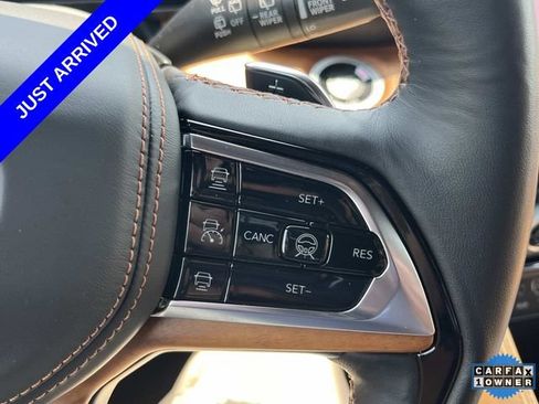 Used 2025 Jeep Grand Cherokee L Summit AWD/4WD image 31