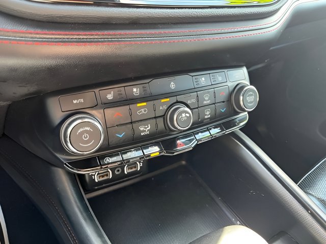 Used 2024 Dodge Durango GT AWD/4WD image 18