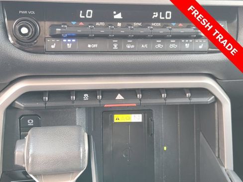 Used 2022 Toyota Tundra Limited w/ Power Package AWD/4WD image 17