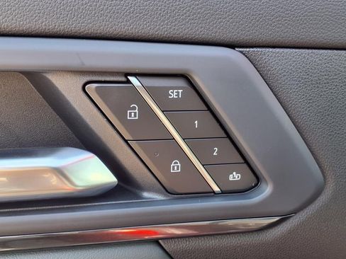 New 2026 GMC Terrain AT4 w/ Convenience Package III image 9