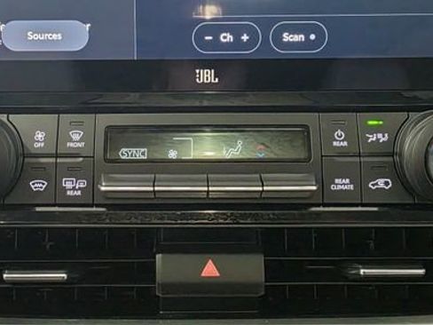 Used 2024 Toyota Grand Highlander Platinum image 21