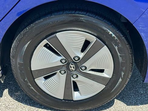 Used 2022 Hyundai Ioniq Blue FWD image 29