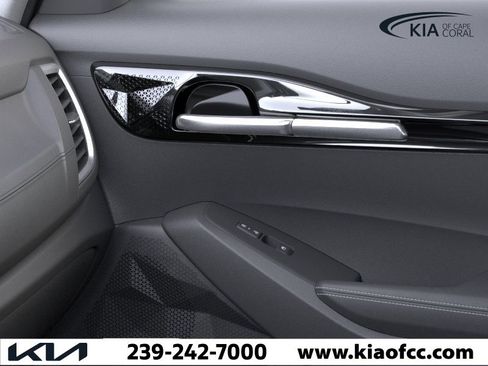 New 2026 Kia Seltos EX FWD image 25