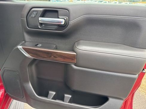 Used 2020 GMC Sierra 1500 SLT w/ X31 Off-Road Package image 29