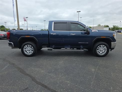 Used 2021 GMC Sierra 2500 SLT w/ SLT Premium Package AWD/4WD image 3