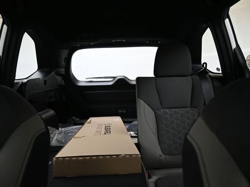New 2026 Subaru Forester AWD/4WD image 37