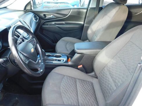 Used 2018 Chevrolet Equinox LT image 35