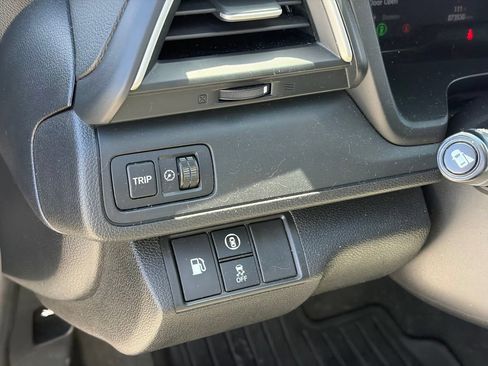 Used 2019 Honda Insight Touring image 8