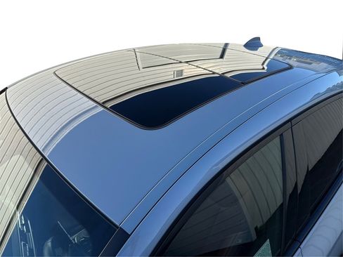 Certified 2023 BMW X4 xDrive30i w/ M Sport Package image 12