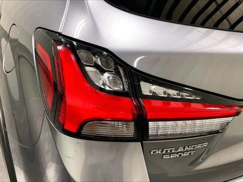 Used 2025 Mitsubishi Outlander Sport AWD image 29