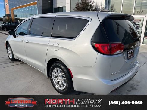 New 2026 Chrysler Voyager LX image 18