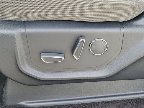 Used 2017 Ford F150 XLT w/ Equipment Group 302A Luxury image 20