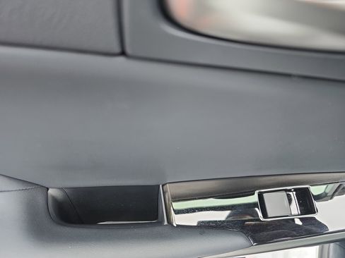 Used 2025 Lexus IS 350 F Sport image 15