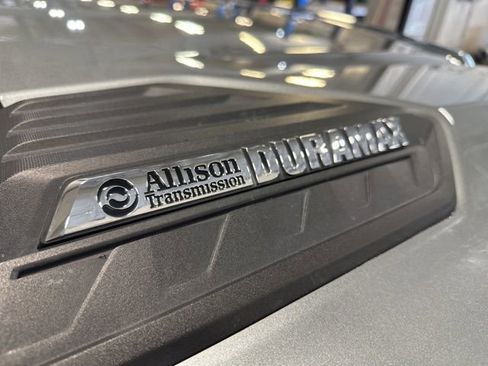 Used 2024 Chevrolet Silverado 2500 High Country image 38