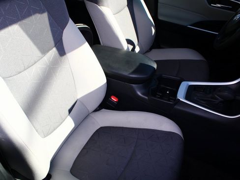 Used 2024 Toyota RAV4 XLE image 7