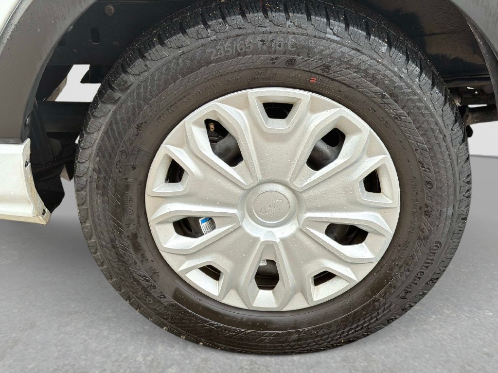 Used 2024 Ford Transit 350 XLT RWD image 12