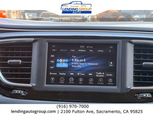 Used 2019 Chrysler Pacifica Touring Plus FWD image 13