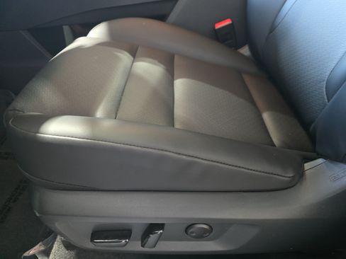 Used 2026 Nissan Rogue Dark Armor FWD image 29
