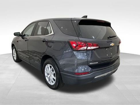 Used 2023 Chevrolet Equinox LT image 3