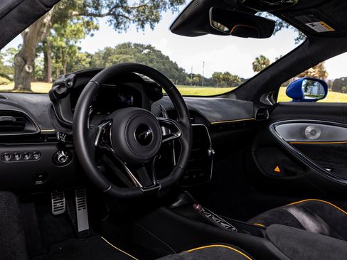 Used 2023 McLaren Artura PERFORMANCE image 55