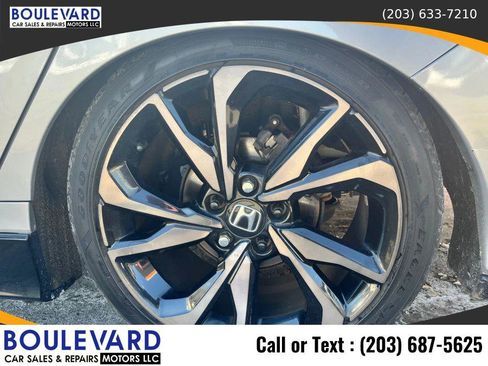 Used 2018 Honda Civic Sport image 24