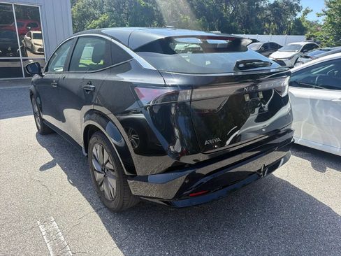 Used 2024 Nissan Ariya FWD image 9