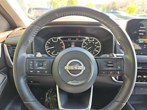 Certified 2023 Nissan Rogue SL w/ SL Premium Package image 20