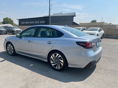 Used 2025 Subaru Legacy Limited AWD/4WD image 5