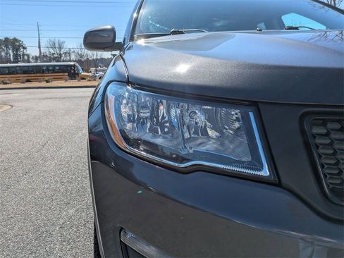 Used 2019 Jeep Compass Altitude image 10