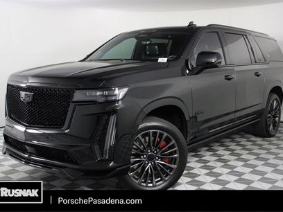 Used 2023 Cadillac Escalade ESV V
