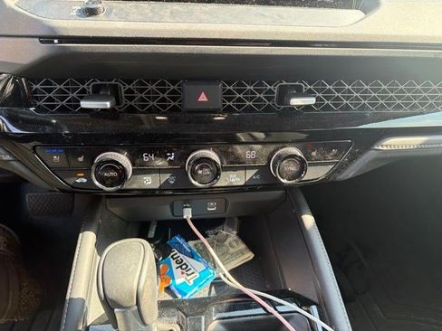 Used 2025 Honda Accord Touring image 38