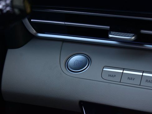 New 2026 Hyundai Elantra Limited FWD image 37