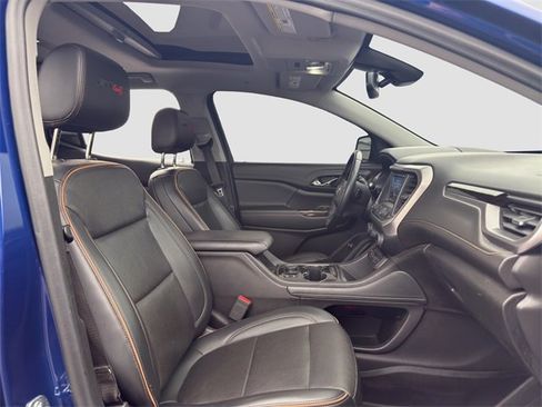 Used 2023 GMC Acadia AT4 w/ Technology Package image 17
