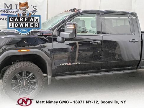 Used 2024 GMC Sierra 2500 AT4 w/ AT4 Premium Plus Package AWD/4WD image 2