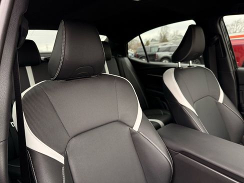 Used 2025 Toyota Camry SE image 21