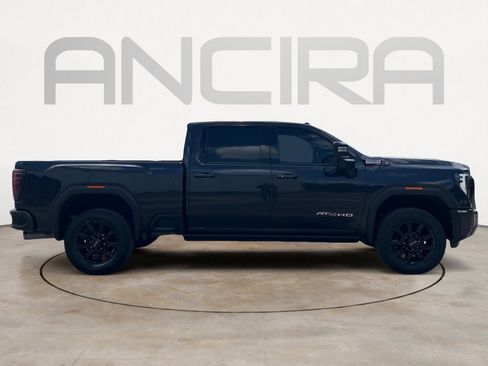Used 2024 GMC Sierra 2500 AT4 w/ AT4 Premium Plus Package AWD/4WD image 11