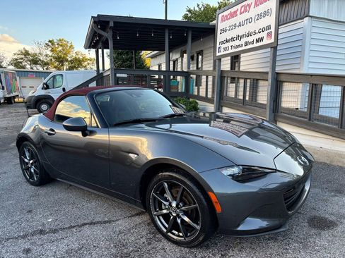 Used 2018 MAZDA MX-5 Miata Grand Touring image 1