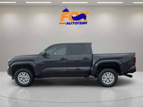 New 2026 Toyota Tacoma SR5 image 2