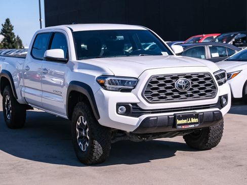 Used 2023 Toyota Tacoma TRD Off-Road AWD/4WD image 3