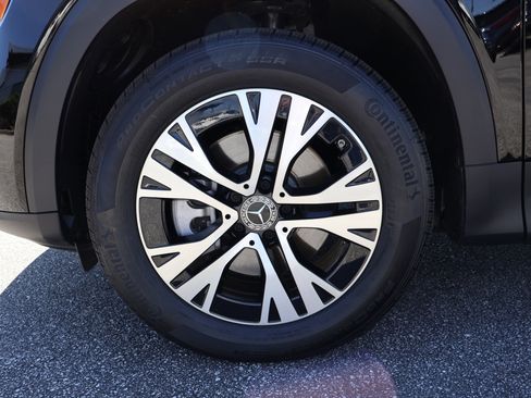 Certified 2026 Mercedes-Benz GLB 250 4MATIC image 9