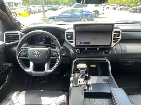 Certified 2024 Toyota Tundra Platinum AWD/4WD image 32
