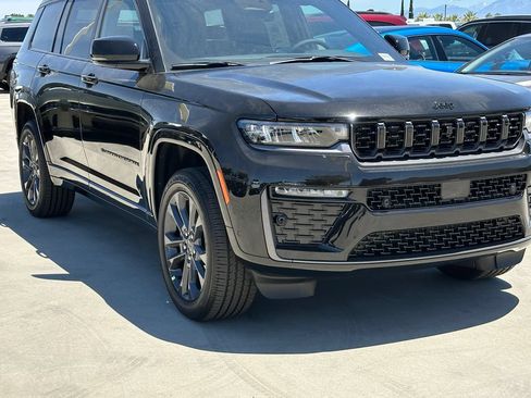 New 2026 Jeep Grand Cherokee L Limited AWD/4WD image 9