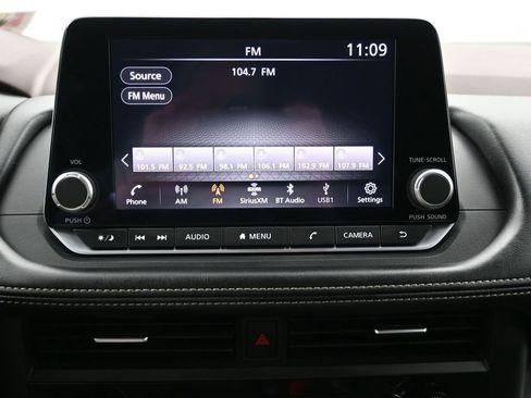 Certified 2023 Nissan Rogue S image 16