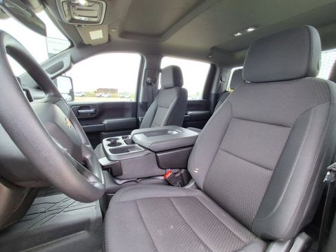 Used 2025 Chevrolet Silverado 2500 W/T w/ WT/CX Safety Package AWD/4WD image 12