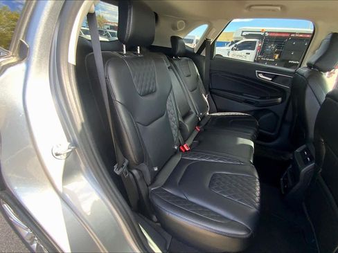 Certified 2024 Ford Edge Titanium image 19