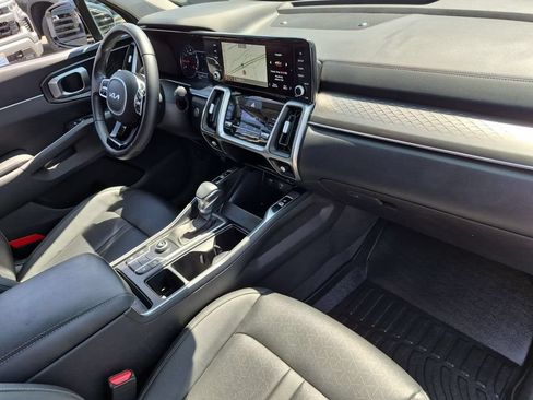 Used 2022 Kia Sorento S FWD image 29