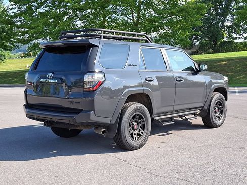 Used 2024 Toyota 4Runner TRD Pro AWD/4WD image 9