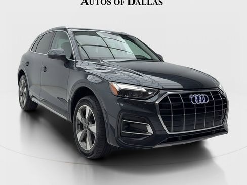 Used 2023 Audi Q5 2.0T Premium w/ Convenience Package AWD/4WD image 2
