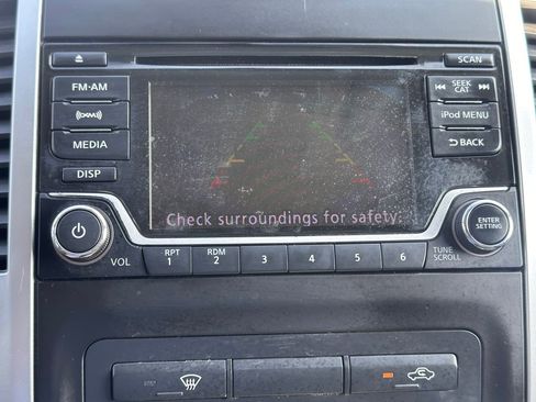 Used 2018 Nissan Frontier Desert Runner image 26